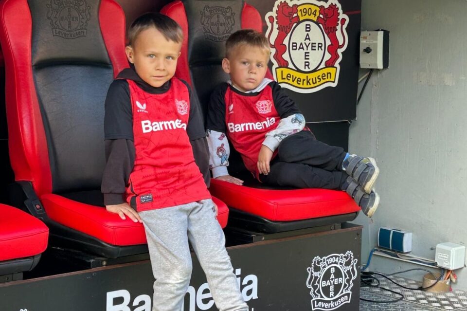 foerderverein-krebskranke-kinder-freiburg-bayer-aulfinger-trainerbank