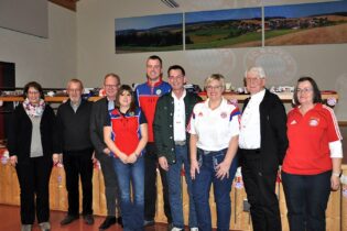 foerderverein-krebskranke-kinder-freiburg-Spendengla Bayern Fanclub